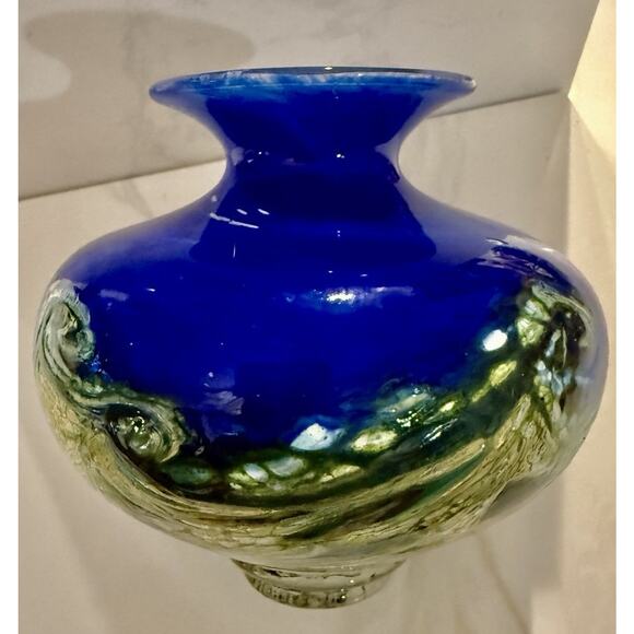 Signed Art Glass Bud Vase Cobalt Blue Greens Art Glass Vase 5x4 Inches - Picture 1 of 6